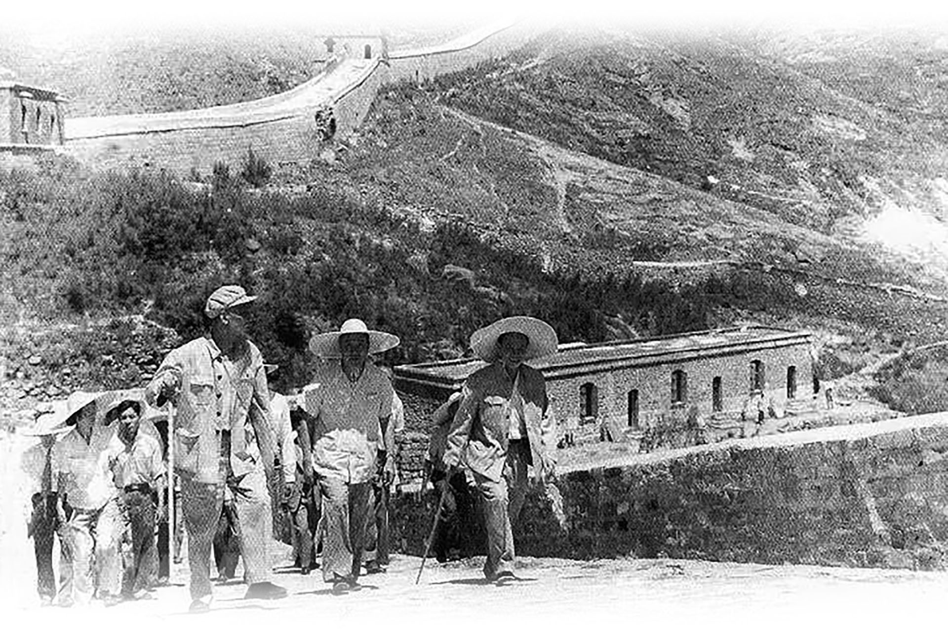 Gặp Gỡ Thân Mật Giữa Nhân Sĩ Hữu Nghị Việt-Trung Tại Hà Nội 1 gap go than mat giua nhan si huu nghi viet trung tai ha noi 6878219990a7f