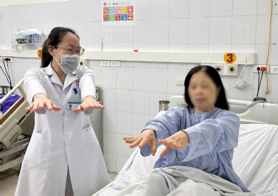 quang ninh kham chua benh luu dong cho dong bao vung sau xa 68742d1624282