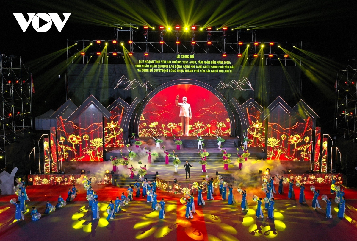 quang ninh dat muc tieu tro thanh thanh pho truc thuoc trung uong truoc nam 2030 68d85f19c2a9c