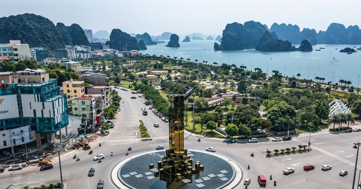 Quảng Ninh: Định Hướng Bứt Phá Kinh Tế Số Qua Thương Mại Điện Tử 2 Quảng Ninh: Định Hướng Bứt Phá Kinh Tế Số Qua Thương Mại Điện Tử