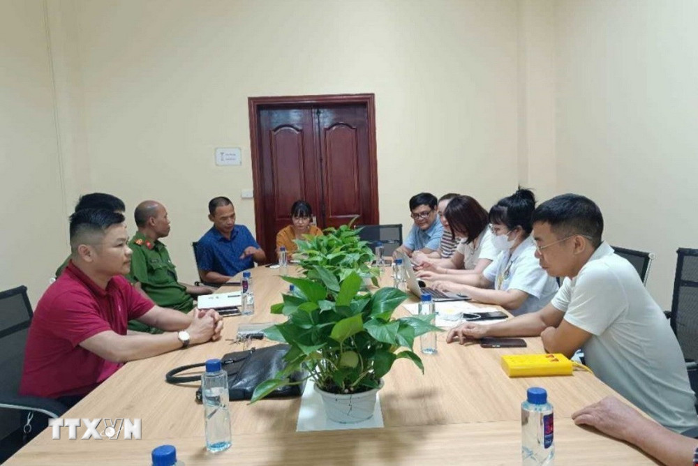 Hỗ trợ nông dân ứng dụng kỹ thuật, phòng chống dịch bệnh 1 ho tro nong dan ung dung ky thuat phong chong dich benh 68fbf797ea0d1