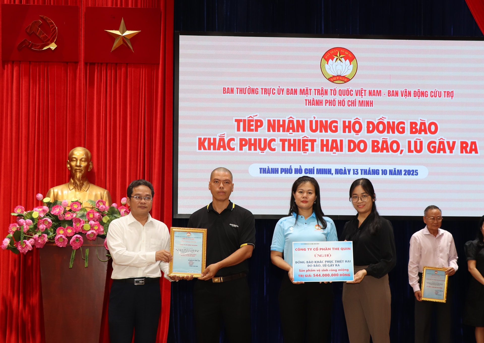 Cảnh Báo Bão: Sức Gió Mạnh Cấp 11 Di Chuyển Nhanh Về Phía Tây Tây Bắc