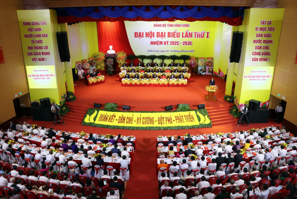 Than Quảng Ninh: Hội Nghị Sơ Kết Nhiệm Vụ 9 Tháng Năm 2025 2 Than Quảng Ninh: Hội Nghị Sơ Kết Nhiệm Vụ 9 Tháng Năm 2025