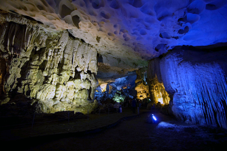 kham pha hang sung sot dia diem tuyet voi giua thien nhien hoang da 694f43a133c47