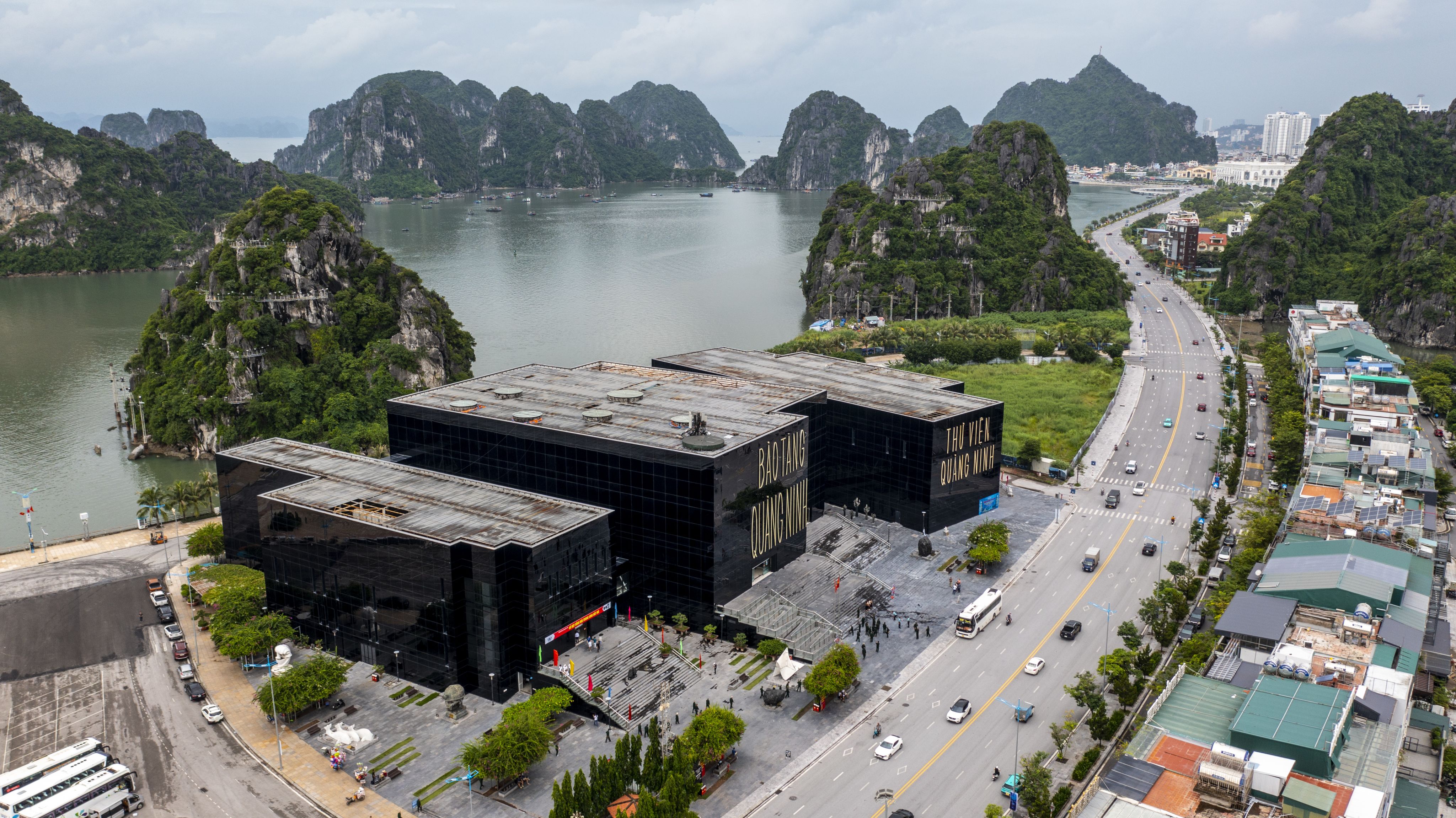 kham pha thu vien quang ninh noi giao thoa tri thuc va van hoa 694f447021765